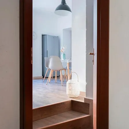 San Lazzaro House - Апартаменты *